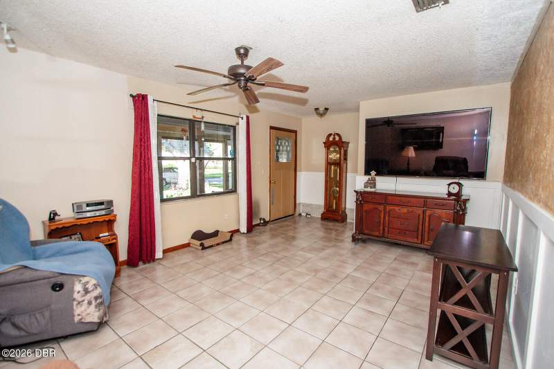 3 bedroom Single Family Residence at 1214 S Tracy Drive, Willow Run, Port Orange — photo 4