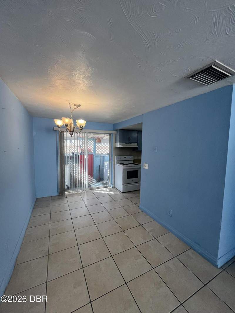 2 bedroom Townhouse at 1600 S Palmetto Avenue #109, River Golf Townhouses, South Daytona — photo 4