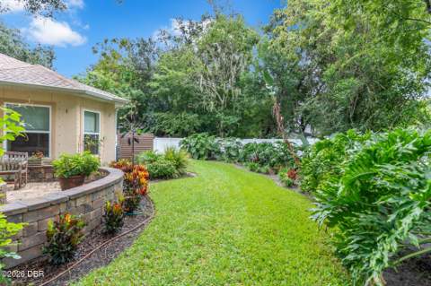 3384 Country Manor Drive, South Daytona FL - photo 9 of 39