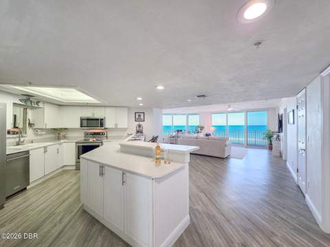 2545 S Atlantic Avenue, Daytona Beach Shores FL - photo 12 of 72