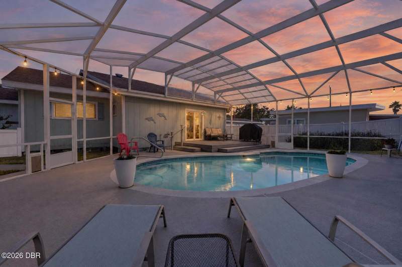 4 bedroom Single Family Residence at 115 Sanrobar Drive, Holly Hill, Holly Hill — photo 5