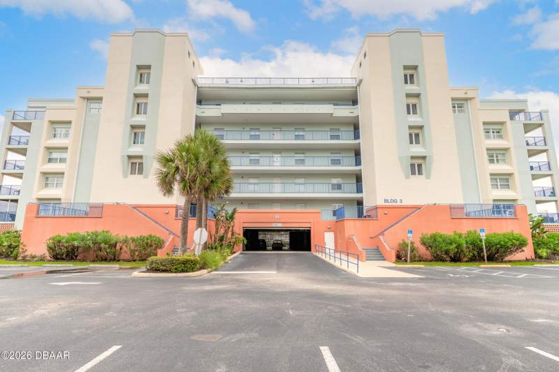 3 bedroom Condominium at 5300 S Atlantic Avenue #3-605, Ocean Walk Condo At New Smyrna Beach - Building No. 3, A Condo, New Smyrna Beach — photo 3