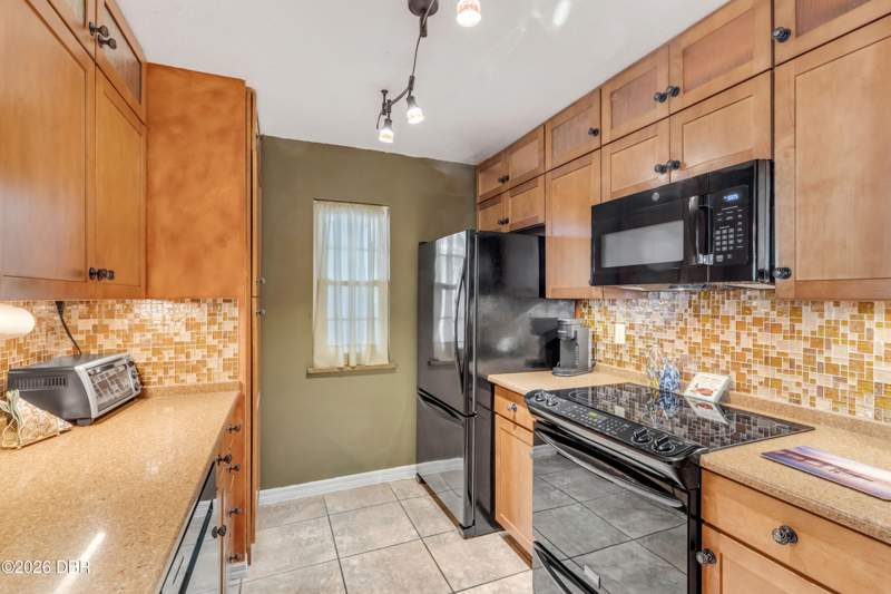 2 bedroom Condominium at 867 Windover Court #550, Sun Beach Club Condo, New Smyrna Beach — photo 3