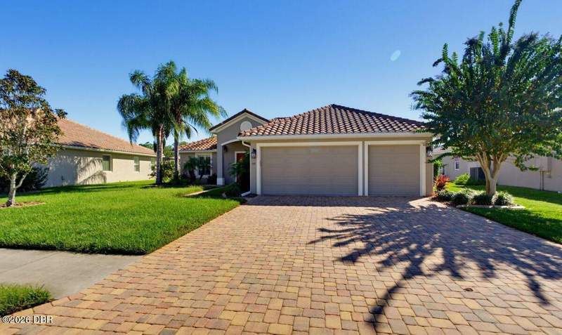 3 bedroom Single Family Residence at 29 Thornhill Chase Circle, Hunters Ridge, Ormond Beach — photo 4