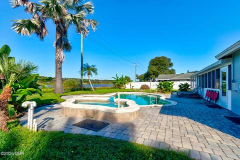 1026 Lake Avenue, Edgewater FL - photo 6 of 39