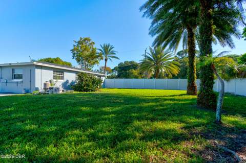 1026 Lake Avenue, Edgewater FL - photo 7 of 39