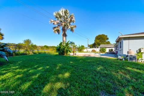 1026 Lake Avenue, Edgewater FL - photo 8 of 39