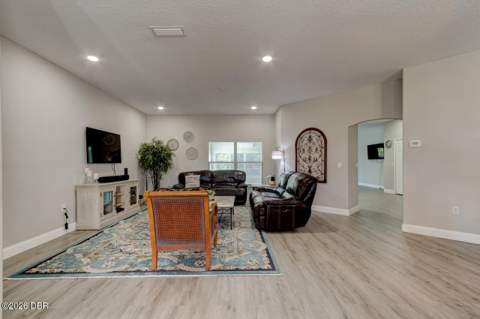 37 Woodlyn Lane, Palm Coast FL - photo 10 of 47