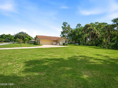 429 Sweet Bay Avenue, New Smyrna Beach FL - photo 6 of 55