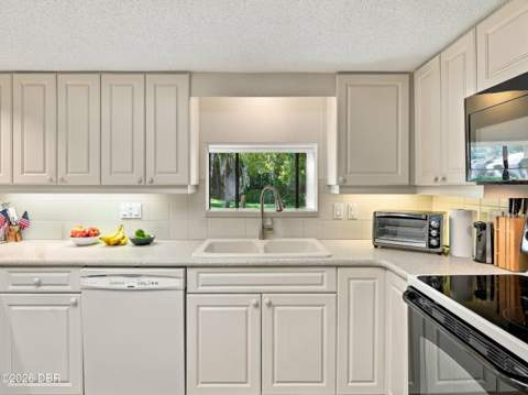 429 Sweet Bay Avenue, New Smyrna Beach FL - photo 24 of 55