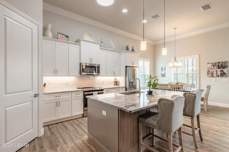 4 bedroom Single Family Residence at 352 Venetian Palms Boulevard, Venetian Bay, New Smyrna Beach — photo 4