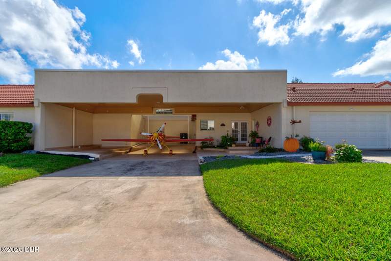 3 bedroom Condominium at 2585 Taxiway Echo, Spruce Creek Fly In, Port Orange — photo 3