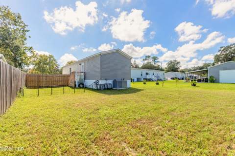 1086 Green Acres Circle #N, South Daytona FL - photo 7 of 31