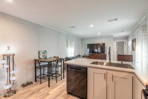 1086 Green Acres Circle #N, South Daytona FL - photo 14 of 31