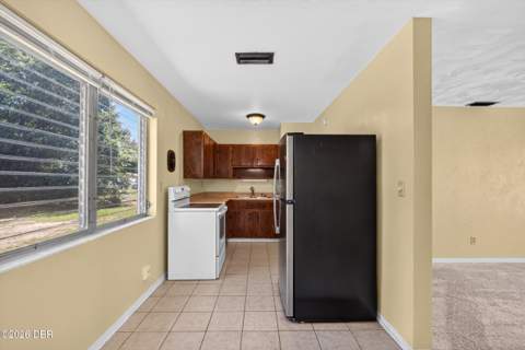 319 McIntosh Road, Ormond Beach FL - photo 10 of 40