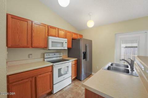 3438 Arabesque Drive, DeLand FL - photo 7 of 22