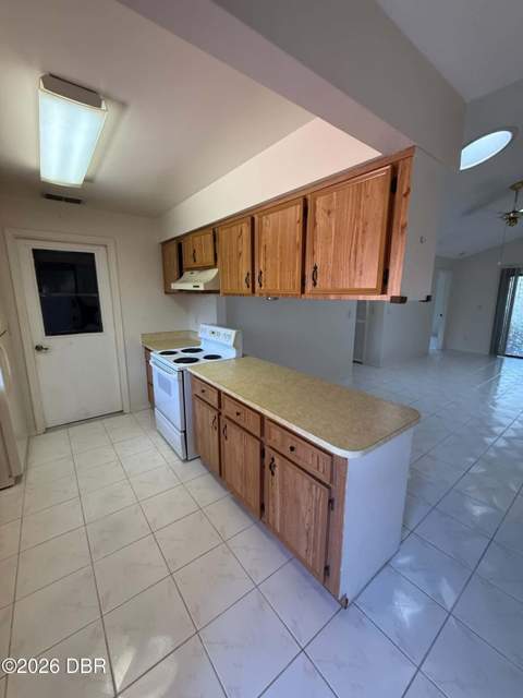 105 Shangri La Circle, Edgewater FL - photo 7 of 19