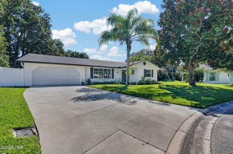 126 Knollwood Circle, Ormond Beach FL - photo 9 of 51