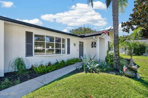 126 Knollwood Circle, Ormond Beach FL - photo 10 of 51