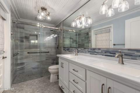 2526 Royal Palm Drive, Edgewater FL - photo 19 of 37