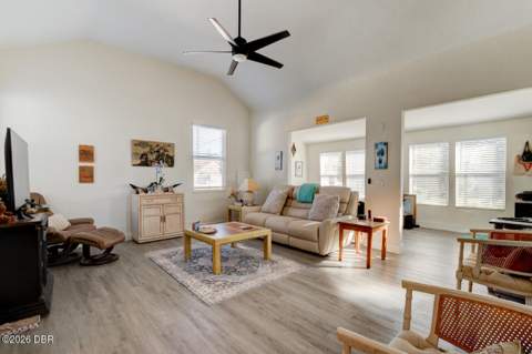 110 S Hollywood Avenue, Daytona Beach FL - photo 8 of 29