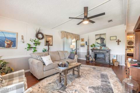 733 Indian Hill Drive, Port Orange FL - photo 12 of 42