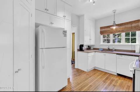 315 Daytona Avenue, Holly Hill FL - photo 10 of 25