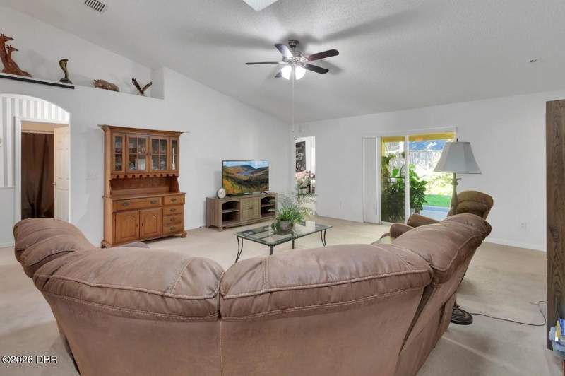 4 bedroom Single Family Residence at 9 Perthshire Lane, Palm Coast, Palm Coast — photo 4