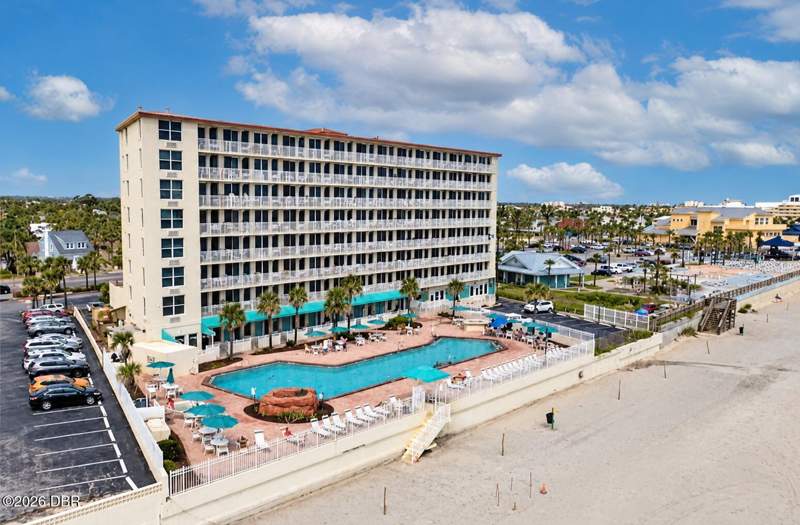 0 bedroom Condotel at 701 S Atlantic Avenue #417, Harbour Beach Resort, Daytona Beach — photo 2