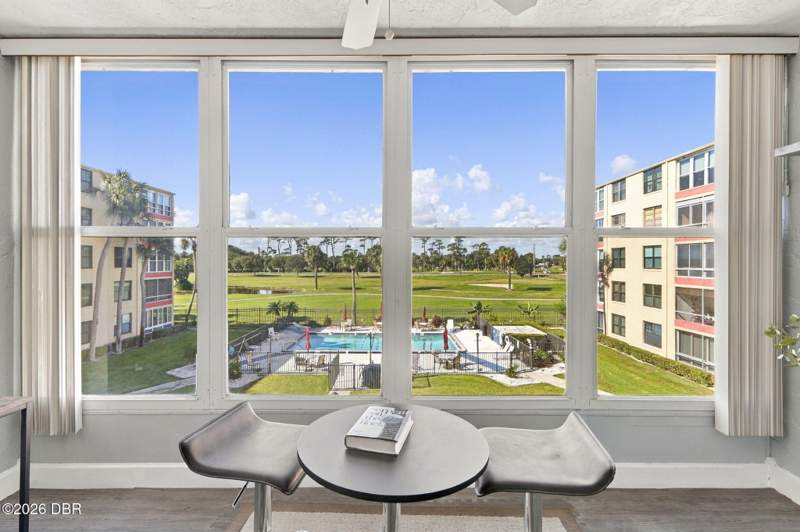 2 bedroom Condominium at 327 Wilder Boulevard #b302, Golf'S Edge Condo, Daytona Beach — photo 2