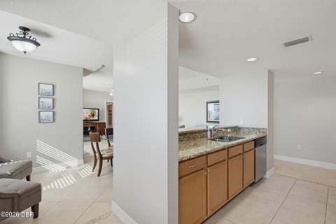 2071 S Atlantic Avenue #305, Daytona Beach Shores FL - photo 15 of 52