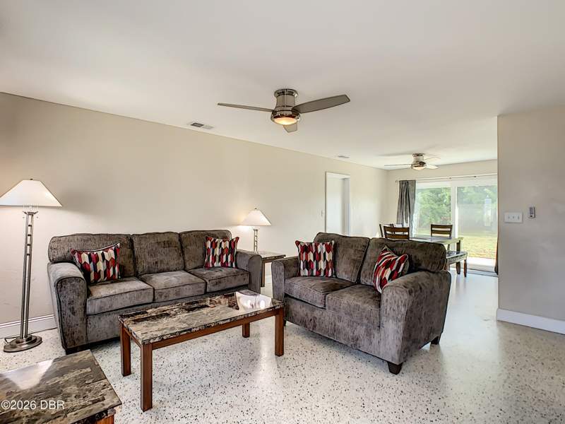 3 bedroom Single Family Residence at 3169 S Peninsula Drive, Rio Mar Beaches, Daytona Beach — photo 2