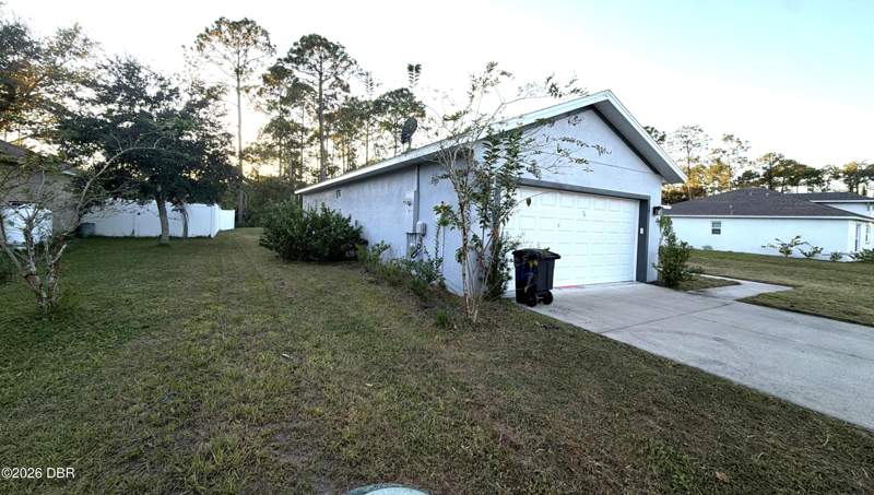 3 bedroom Single Family Residence at 14 Zircon Court, Palm Coast, Palm Coast — photo 2