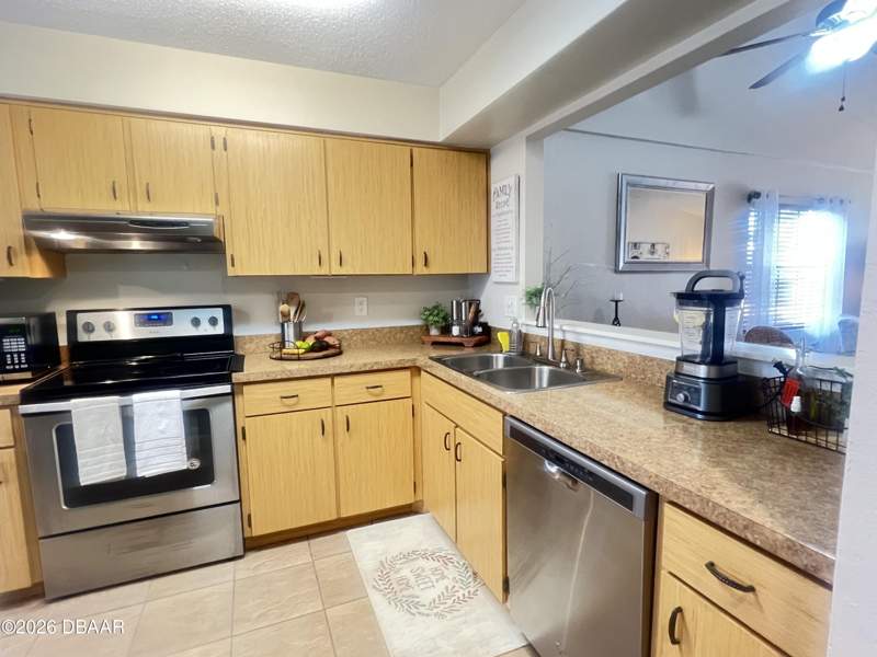 2 bedroom Single Family Residence at 816 Stonybrook Circle, Dunlawton Hills, Port Orange — photo 5