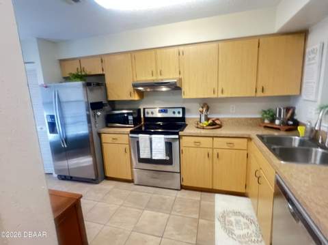 816 Stonybrook Circle, Port Orange FL - photo 6 of 28