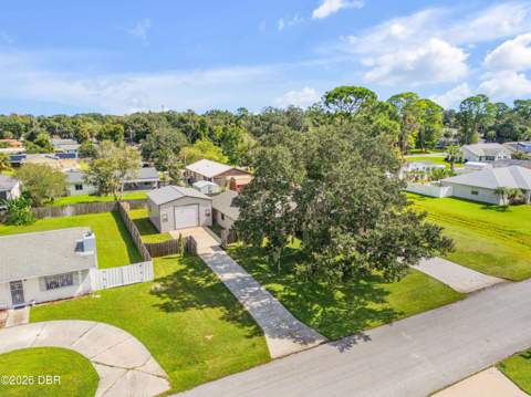 2729 Queen Palm Drive, Edgewater FL - photo 6 of 19