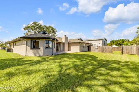 2729 Queen Palm Drive, Edgewater FL - photo 9 of 19