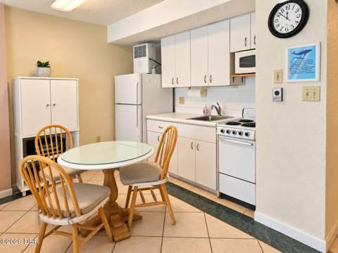 2301 S Atlantic Avenue #304, Daytona Beach Shores FL - photo 7 of 37