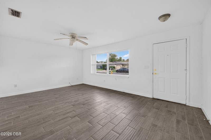 2 bedroom Townhouse at 907 Boulder Drive, Big Tree Village, South Daytona — photo 4