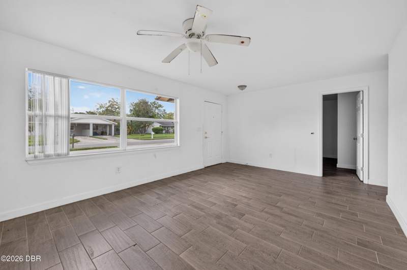 2 bedroom Townhouse at 907 Boulder Drive, Big Tree Village, South Daytona — photo 3