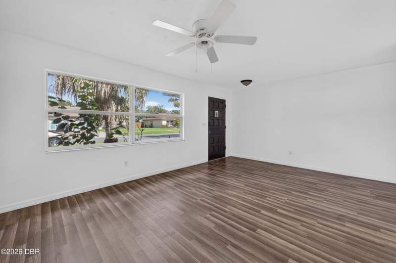 2 bedroom Townhouse at 927 Boulder Drive, Big Tree Village, South Daytona — photo 3