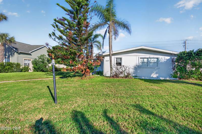 4 bedroom Single Family Residence at 227 Fairway Drive, Lauderdale, Ormond Beach — photo 2