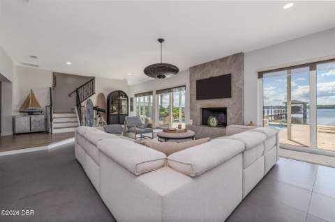 1672 John Anderson Drive, Ormond Beach FL - photo 12 of 77