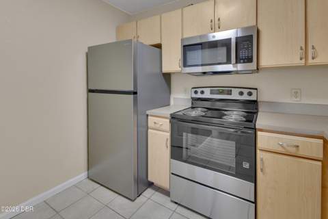 940 Village Trail #8-208, Port Orange FL - photo 11 of 40