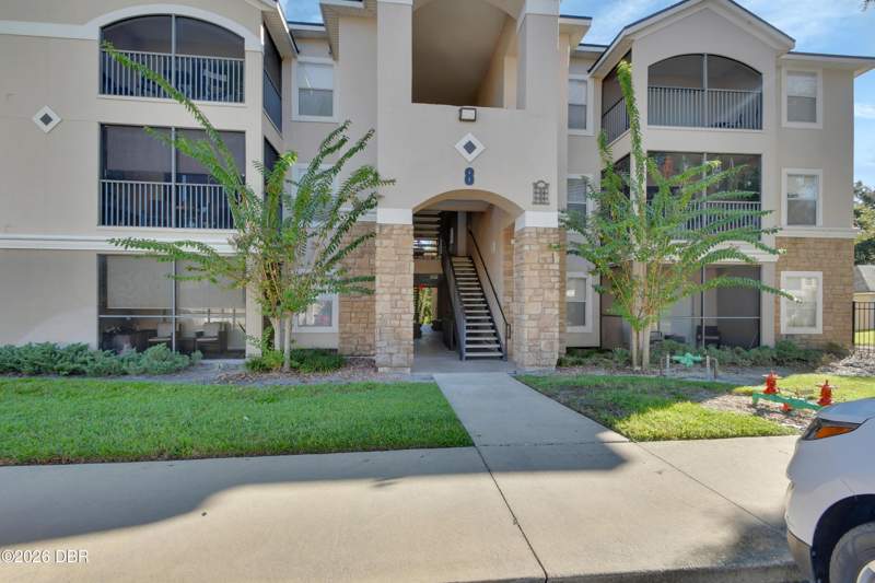 3 bedroom Condominium at 940 Village Trail #8-208, Villaggio On The Lakes Condo, Port Orange — photo 2