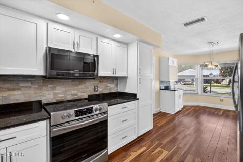3246 Vail View Drive, Port Orange FL - photo 7 of 56