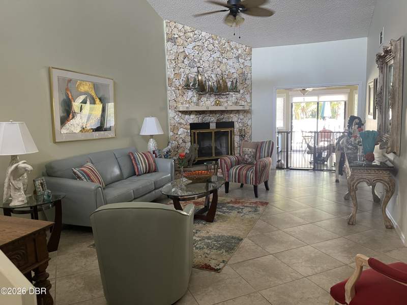 3 bedroom Townhouse at 176 Deer Lake Circle, Trails North Forty, Ormond Beach — photo 2