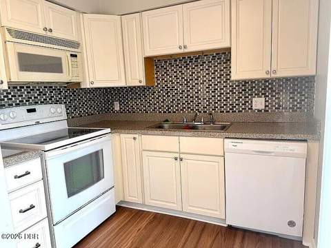 92 Fremont Avenue #102, Daytona Beach FL - photo 15 of 27