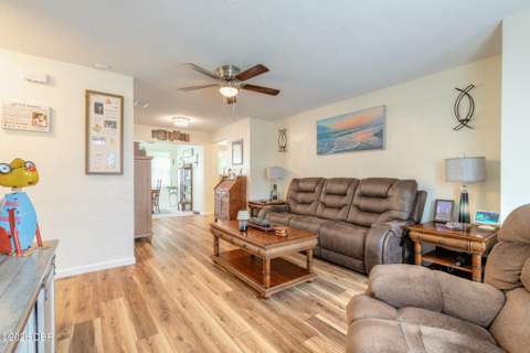 1250 Peachtree Road, Daytona Beach FL - photo 7 of 31