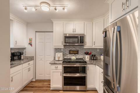 1250 Peachtree Road, Daytona Beach FL - photo 11 of 31